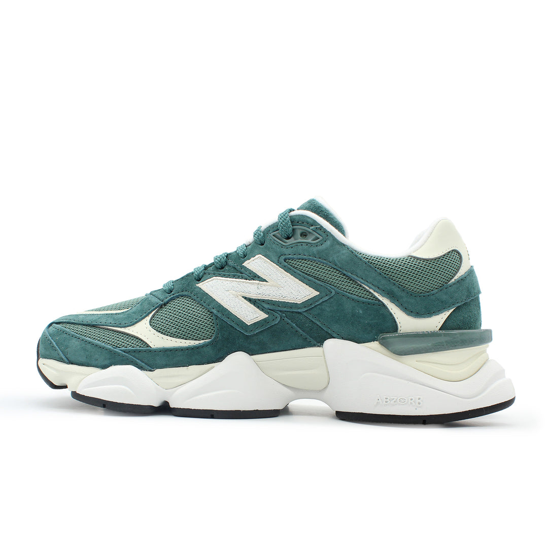 U9060EEK - (Fresh Spruce with Angora)