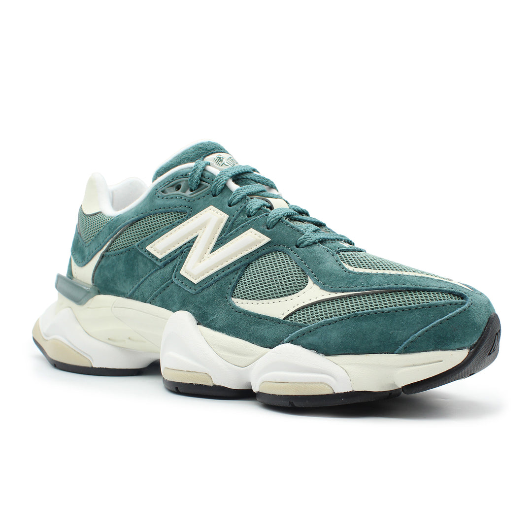 U9060EEK - (Fresh Spruce with Angora)