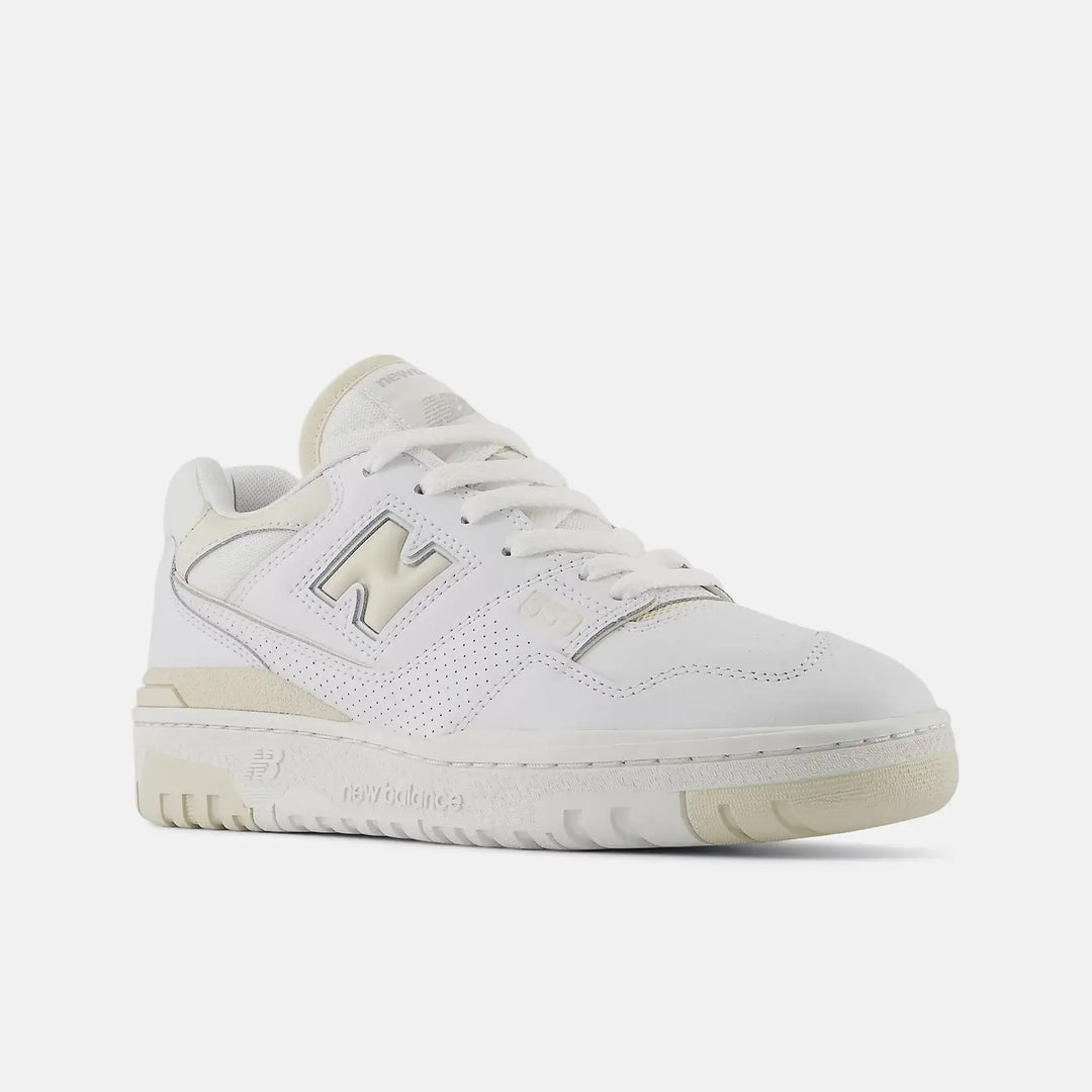 New Balance Women's 550 Reflection - Sleek leather upper with durable rubber outsole for optimal traction and style. Profile