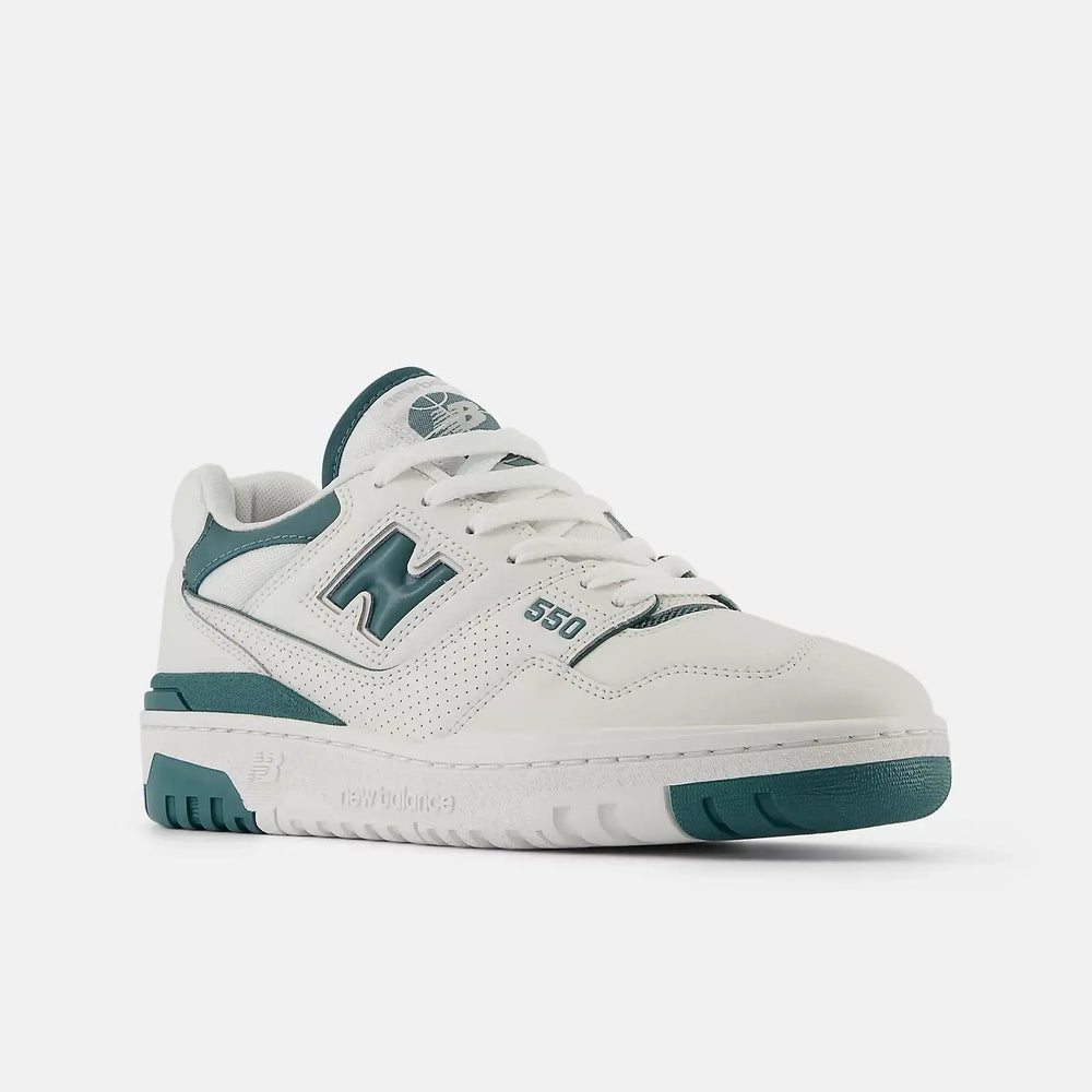 New Balance Women's 550 Reflection - Sleek leather upper with durable rubber outsole for optimal traction and style. Profile